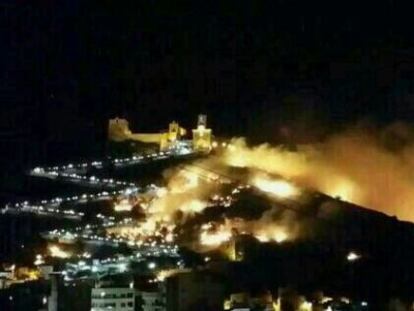 Incendio en Cullera, a finales de abril, provocado por unos fuegos artificiales.