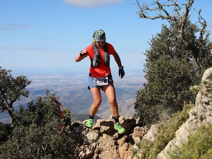 Una participante en la carrera del Puig Campana, en Benidorm.