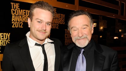 Robin Williams con su hijo Zachary en un evento en Nueva York en abril de 2012.
