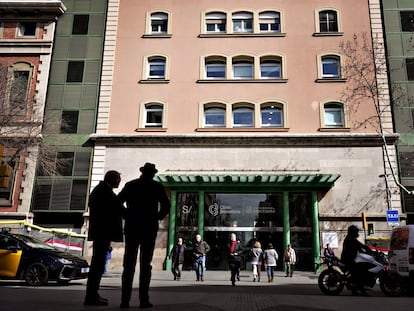 El Hospital Clínic de Barcelona, que sufrió un ataque informático el pasado domingo, en una imagen de este martes.