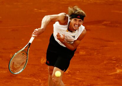 Alexander Zverev durante la final del Masters de Madrid ante Matteo Berrettini este domingo.