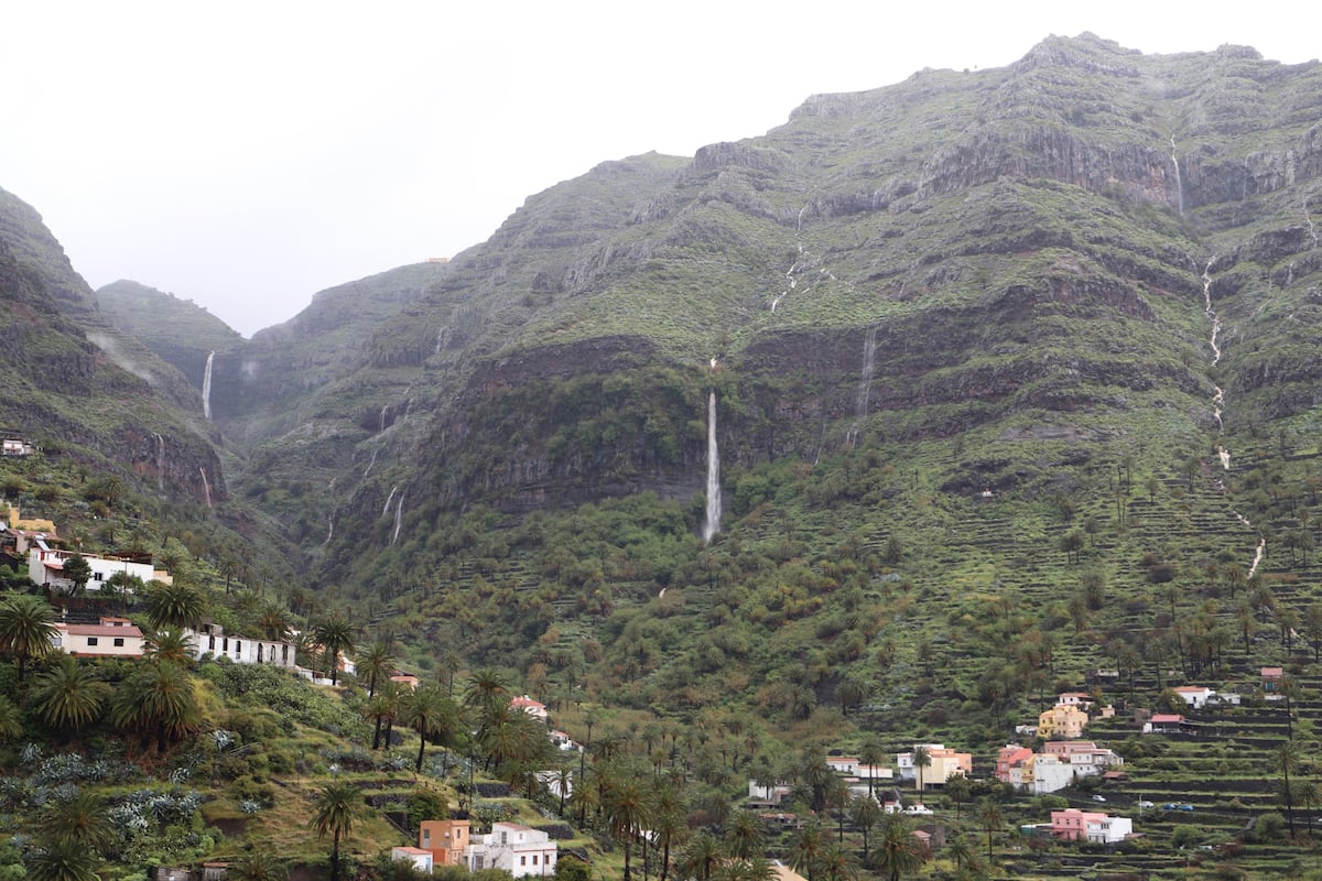 ‘Therese’ mantiene la emergencia en La Gomera, mientras el resto de Canarias ya calcula los daños