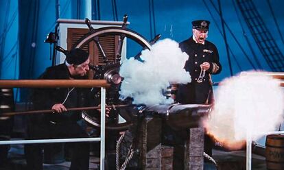 Un fotograma de 'Mary Poppins'. ¿Es el almirante Boom una metáfora del imperialismo? Decídalo usted.