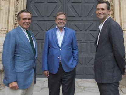 Diego del Alcázar, Juan Luis Cebrián y John Ridding, este sábado en el festival Hay de Segovia.