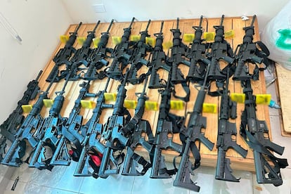 Arsenal asegurado en Culiacán, Sinaloa.