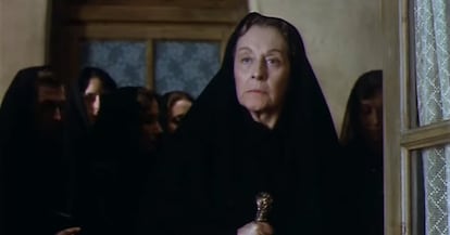 La casa de Bernarda Alba, de Mario Camus