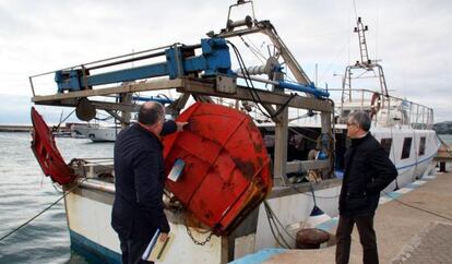 Puertas de la embarcación de pesca que se modificarán.