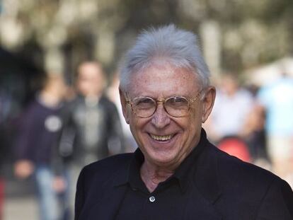 "Si la democràcia només serveix per poder votar cada quatre anys, ben poca cosa és", assegura un sempre combatiu Raimon