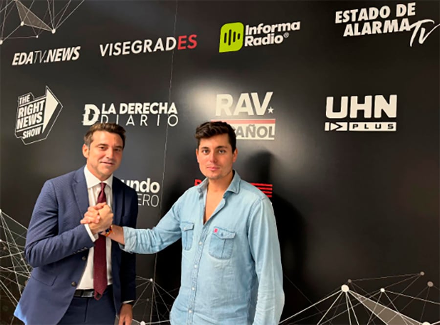 El ministro Puente califica de “absoluta ignominia” que el Rey se haga una foto con Javier Negre