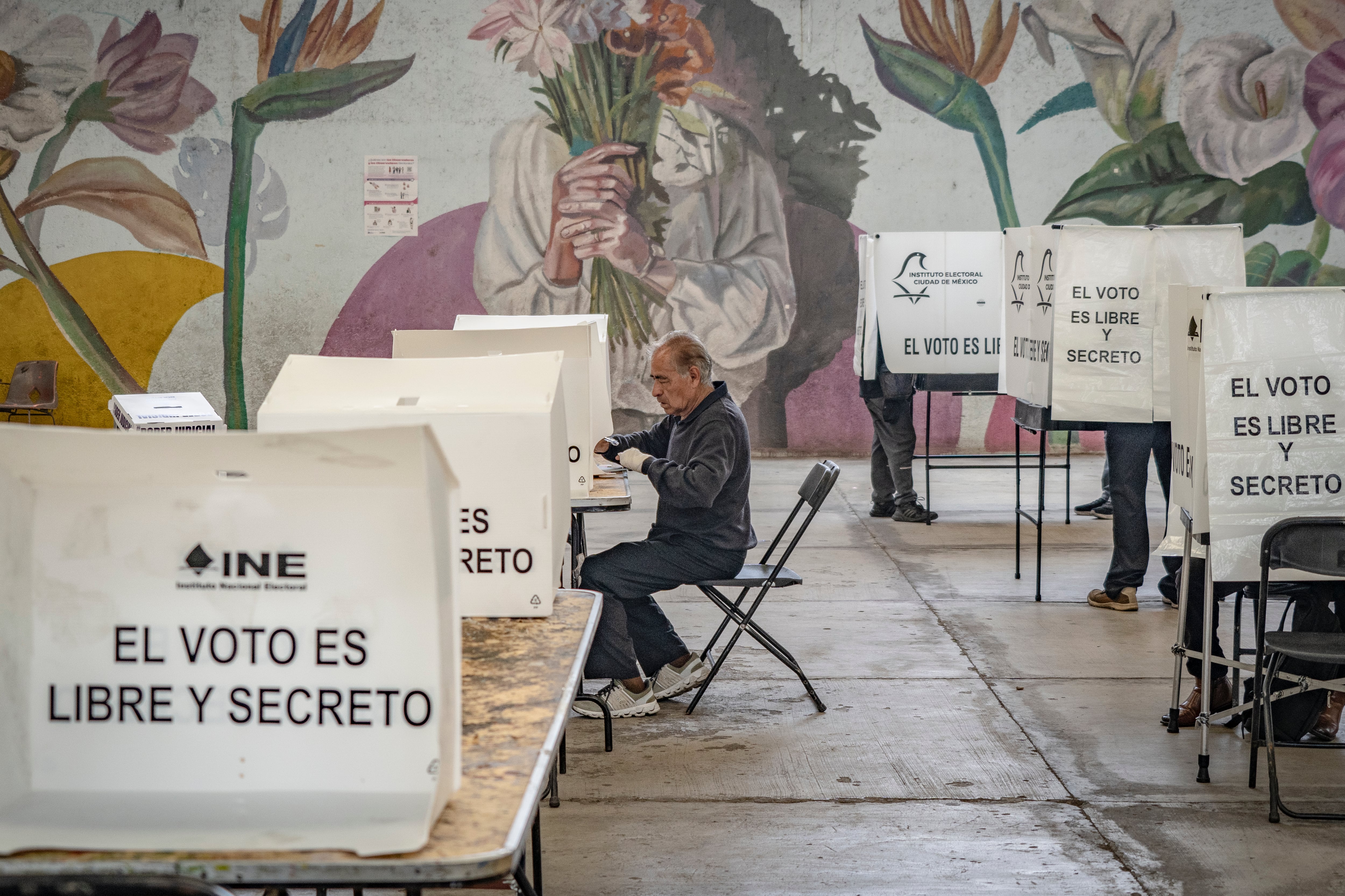 Las primeras elecciones judiciales de México solo alcanzan un 13% de participación