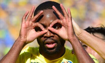 Bakambu celebra uno de sus goles al Leganés