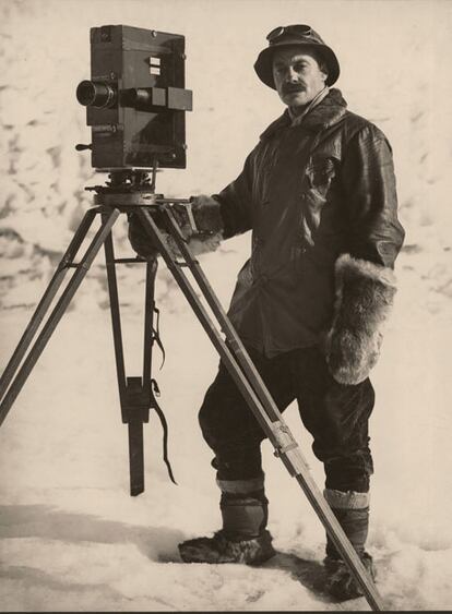 Herbert Ponting, considerado el padre de la fotografía polar, pasó 14 meses en la Antártida con la expedición del capitán Robert Falcon Scott