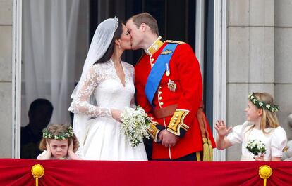 El Príncipe Guillermo y su esposa Kate Middleton, en su boda.