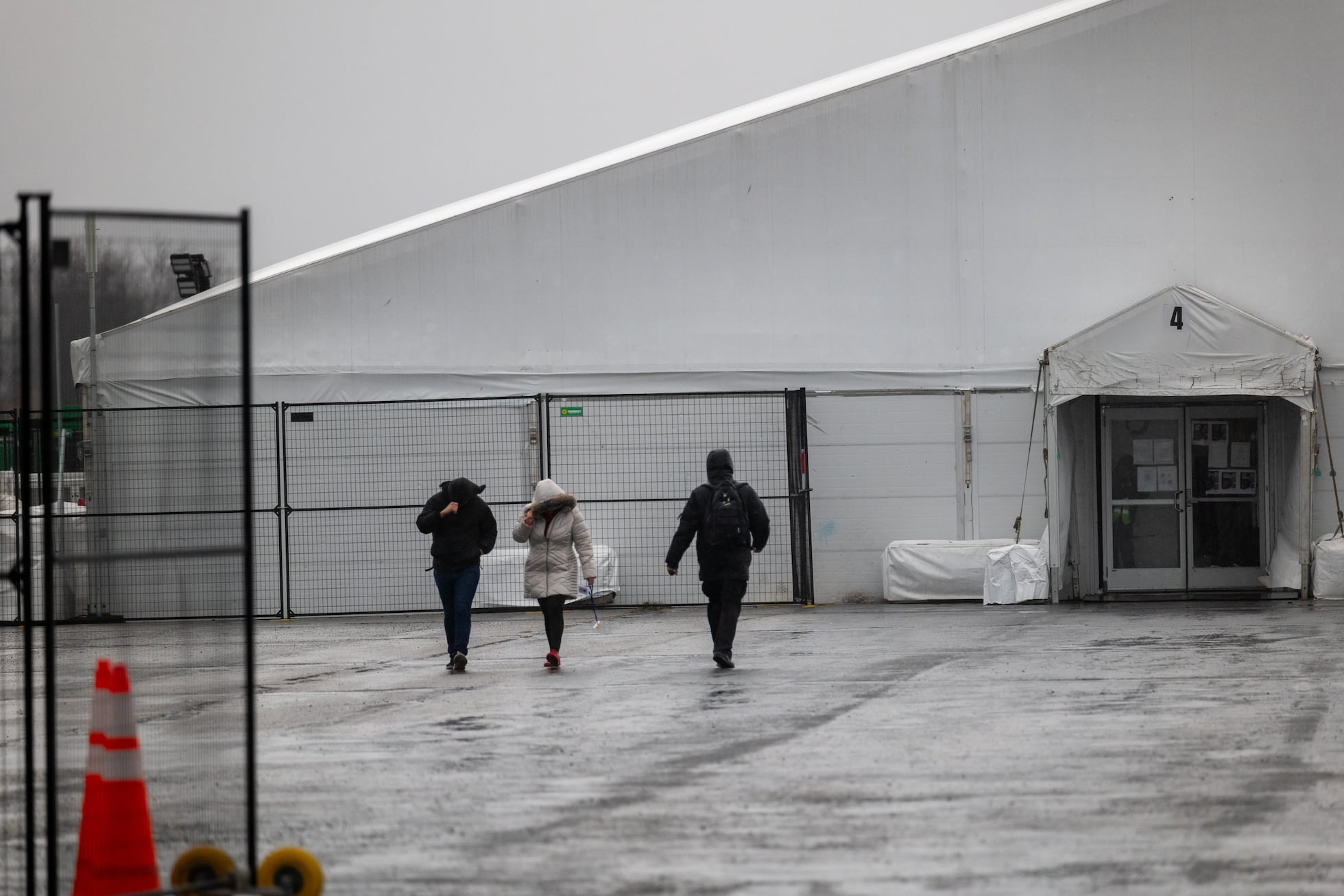 Amid uncertainty and fear, thousands of migrants prepare for the ...