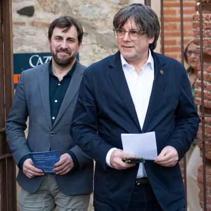 RIBESALTES FRANCE, SPAIN - MARCH 01: The MEP Antoni Comin (i) and the former president of the Generalitat, Carles Puigdemont (d), on his arrival at the presentation ceremony of the new government of the Council of the Republic, on March 1, 2024, in Ribesaltes (France). During the act, the new government that opens the legislature for the next two years is presented. The presentation takes place one day after the Supreme Court announced the investigation of Puigdemont for terrorism. The Council of the Republic is a private organization that seeks to organize and promote the independence of Catalonia following Catalonia's 2017 unilateral declaration of independence. (Photo By Gloria Sanchez (Europa Press vía Getty Images)