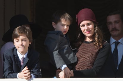 Carlota de Mónaco, con su hijos Raphael Casiraghi, nacido de su relación Gard Elmaleh.