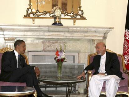 Hamid Karzai junto a Barak Obama, entonces candidato por el Partido Demócrata a la Casa Blanca, en julio de 2008