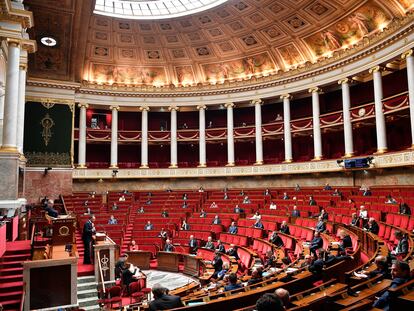 El primer ministro francés Edouard Philippe, durante la presentación del plan de desescalada en la Asamblea Nacional.