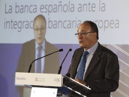El governador del Banc d'Espanya, Luis María Linde, en una intervenció a Madrid.