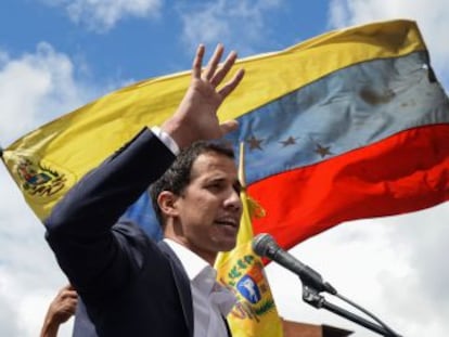 Chefe da Assembleia Nacional, Juan Guaidó, se declara presidente interino do país