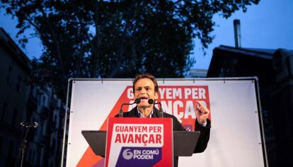 El candidato de En Comú Podem por Barcelona, Jaume Asens, durante su intervención en el acto de inicio de la campaña 