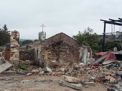 Vivienda de Paramos (Tui) donde murió un matrimonio en la explosión de un almacén pirotécnico ilegal en mayo.