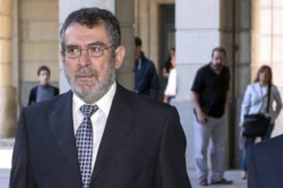 Imagen del ex delegado de la Consejería de Empleo en Sevilla Antonio Rivas, condenado a 21 meses de inhabilitación para emploe o cargo público y al pago de 600 .000 euros de multa. EFE/Archivo