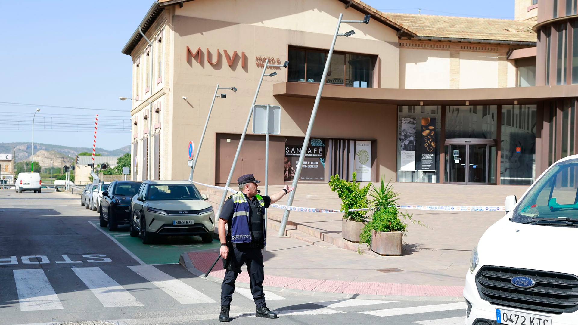 A court opens preliminary proceedings for the theft of the Villena Treasury against the mayor and the museum director
