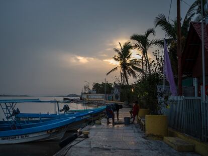 Un puerto pesquero en el río Tecolutla, en Veracruz