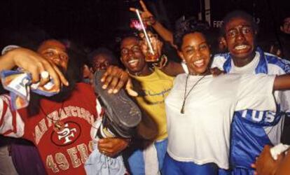 Soul II Soul, en The Fridge en 1989. Esta noche tenía lugar en Brixton Academy, al sur del río. Esta imagen fue tomada en 1989, cuando el combo londinense se encargaba de la fiesta. En los noventa, el club se convirtió en el epicentro de la escena gay.