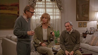 'Todos dizem Eu te amo' (Woody Allen, 1996). Goldie Hawn: O que aconteceu com Madeleine? Woody Allen: Madeleine era arqueóloga, era fabulosa. Goldie Hawn: Madeleine era ninfomaníaca. Woody Allen: É, sim, ela, tinha um pequeno problema com a fidelidade, e eu não o via.