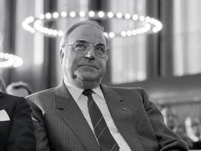 O chanceler Helmut Kohl, em 1991 em Bonn, então a capital.