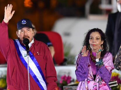 El presidente de Nicaragua, Daniel Ortega, en un acto junto a su esposa, la vicepresidenta Rosario Murillo.
