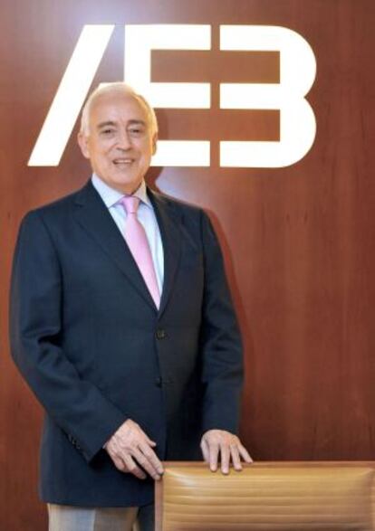 El presidente de la Asociación Española de Banca (AEB), Miguel Martín.