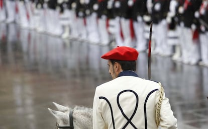 Cada año Irun conmemora así la victoria de sus tropas ante el ejército francés en el enfrentamiento que se produjo la madrugada del 30 de junio de 1522 en la Peña de Aldabe de la localidad.