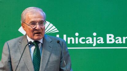  Manuel Azuaga, presidente de Unicaja Banco. 