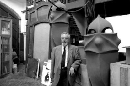 El arquitecto barcelon&eacute;s Joan Bassegoda Nonell, fotografiado en la C&aacute;tedra Gaud&iacute; en 1999.