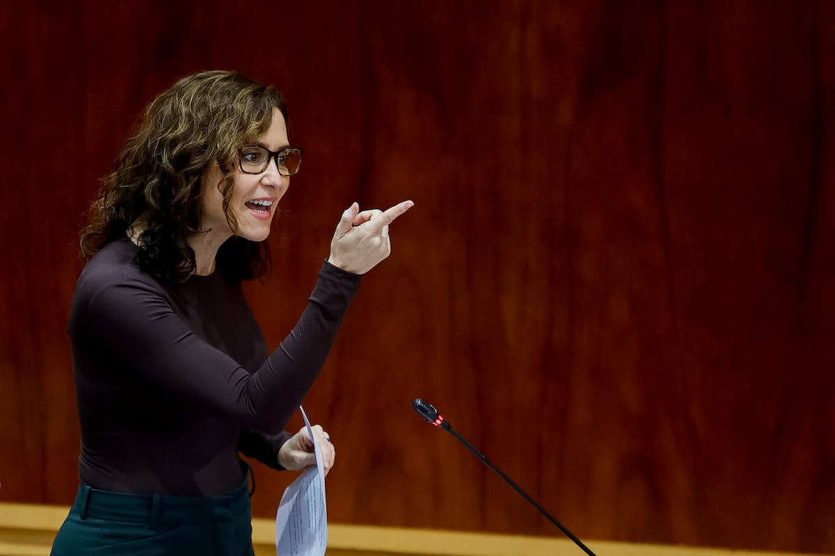 Ayuso vuelve a la Asamblea con la estela de la huelga en educación y su oposición frontal a Sol