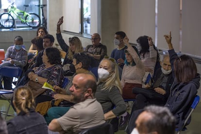 Asamblea del Sindicat de Llogaters en la Escuela Drassanes de Barcelona.