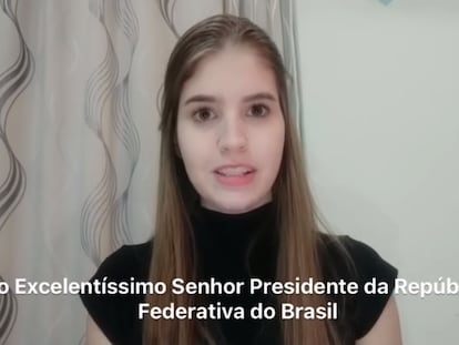 Reprodução de vídeo em que brasileiros pedem ao Governo Jair Bolsonaro que facilite sua retirada da área do coronavírus, na China.