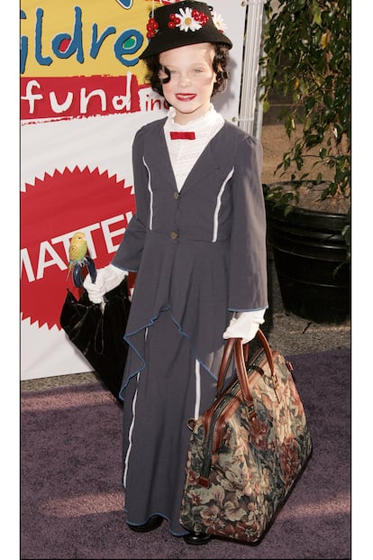 Antes de ser un icono de moda, Elle Fanning vestía de Mary Poppins en Halloween.