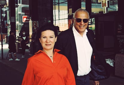 Paloma Picasso y Nuccio Ordine, en la Universidad de Calabria (Italia).