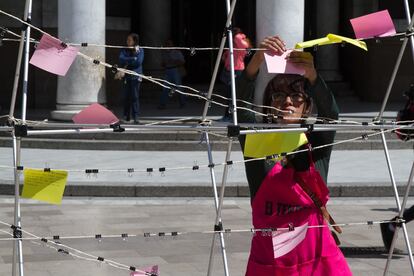 Una versión del 'El Tendedero’ instalada en Bellas Artes con motivo del Día Internacional de la Mujer en 2016.