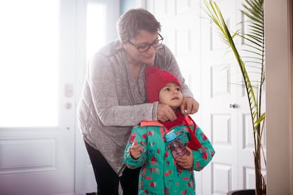 Abrigar niños invierno