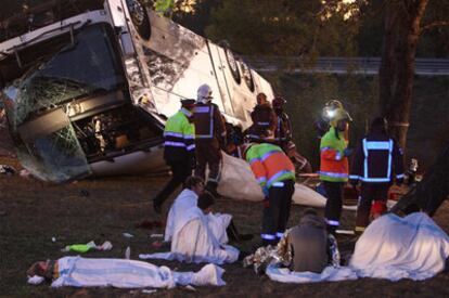 Accidente de un autocar con estudiantes holandeses que se salió de la AP-7 en octubre de 2009.