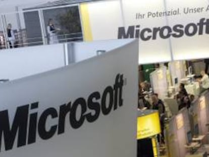 Microsoft ingresó durante ese mismo período 21.456 millones de dólares, lo que supuso un récord de ingresos para el último trimestre del año y un 2,7 por ciento más que entre octubre y diciembre de 2011. EFE/Archivo