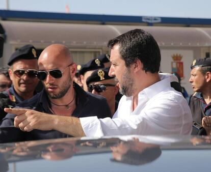 El vicepresidente y ministro de Interior Matteo Salvini llega al centro de acogida de Pozzallo.
