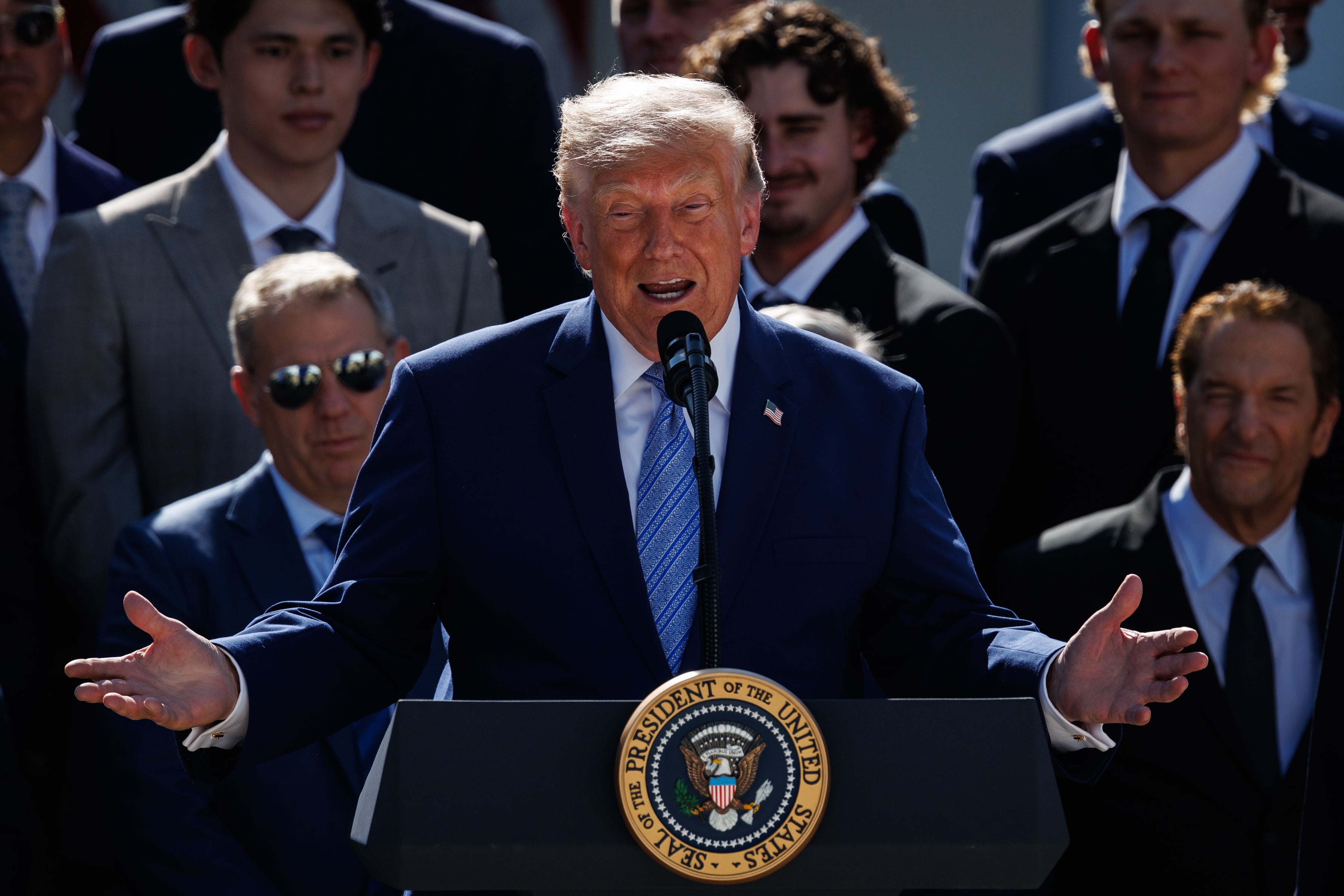 Bruselas recibe con cautela los nuevos aranceles de Trump a la Unión Europea