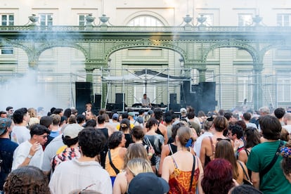 El festival electrónico Woodblocks, organizado por Kiosk Radio junto al pabellón Vauxhall, en el Parque de Bruselas.