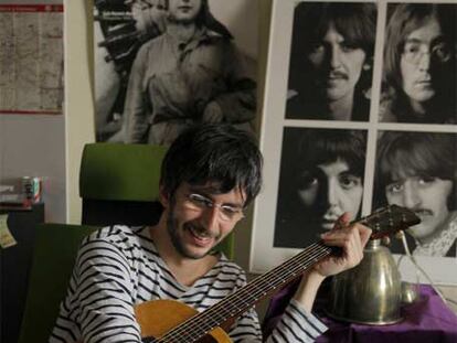 El cantante gallego Xoel López, en su casa de Madrid.